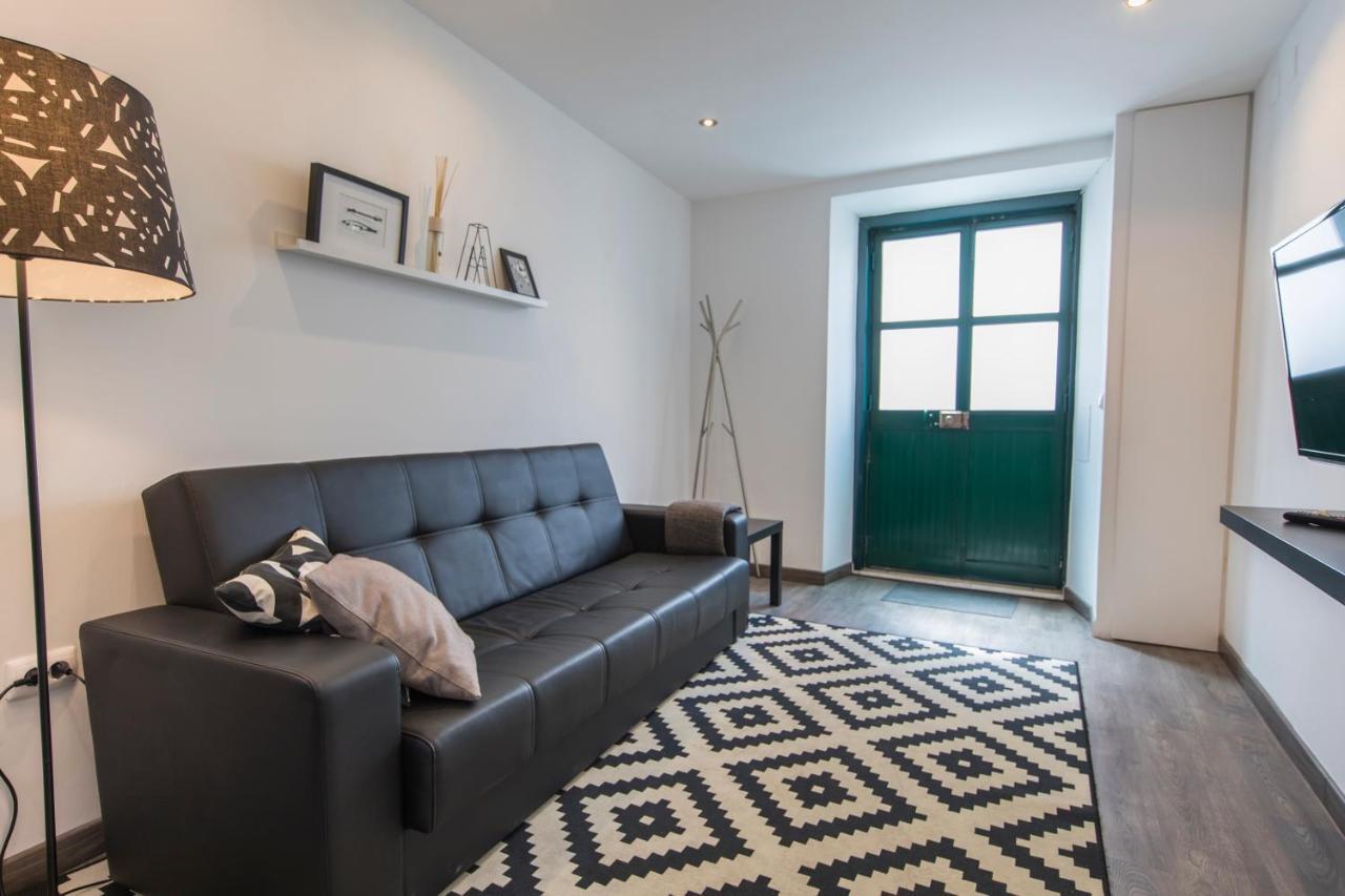 Alfama Typical Beco Da Adica Apartman Lisboa Kültér fotó