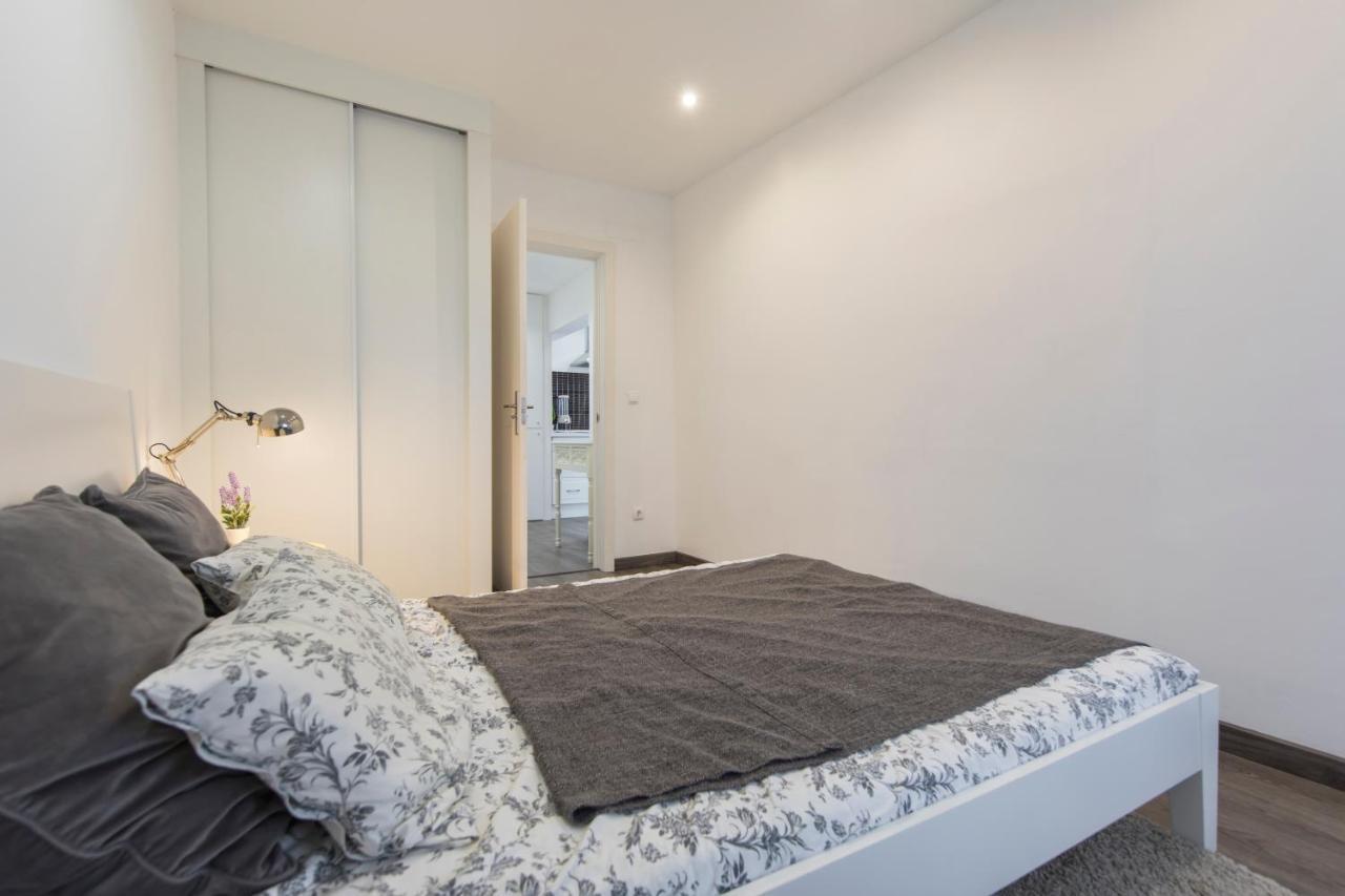 Alfama Typical Beco Da Adica Apartman Lisboa Kültér fotó