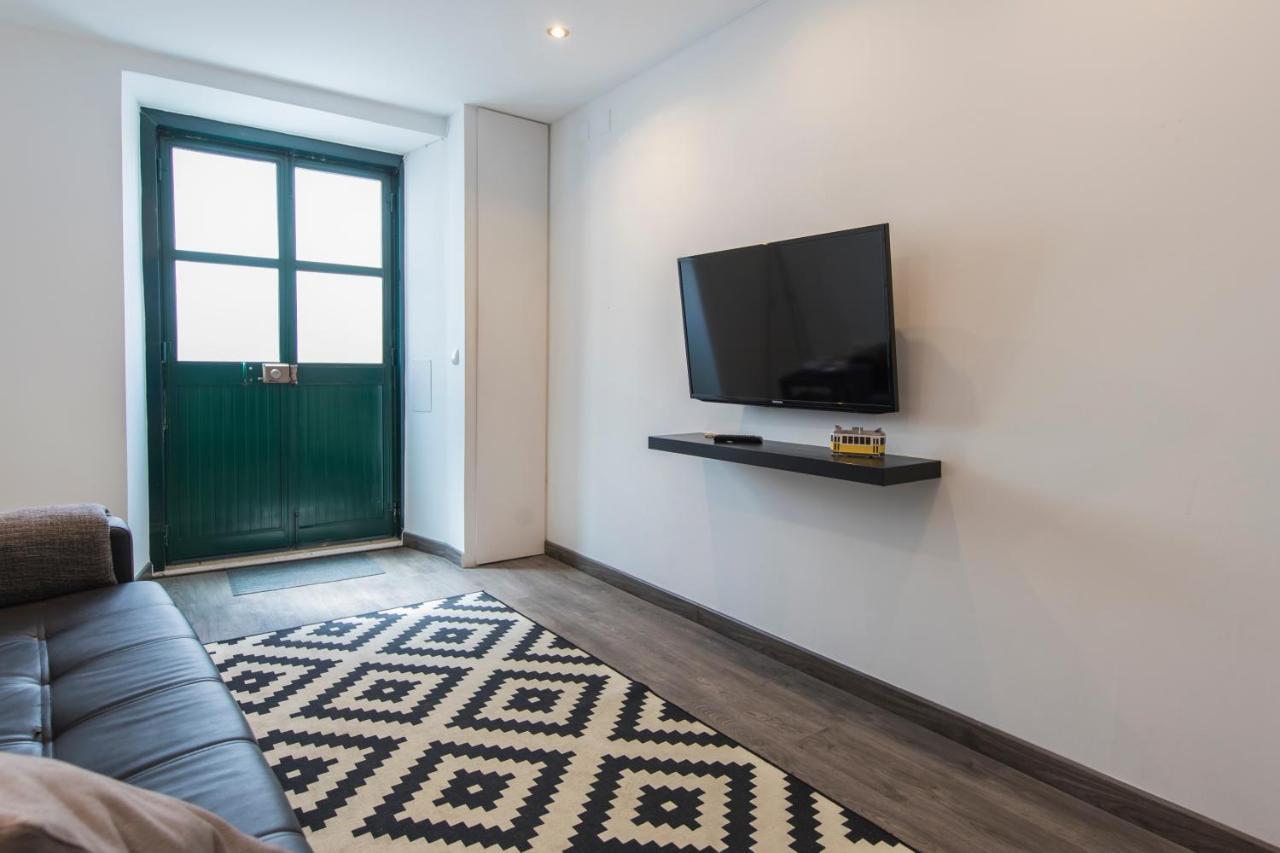 Alfama Typical Beco Da Adica Apartman Lisboa Kültér fotó